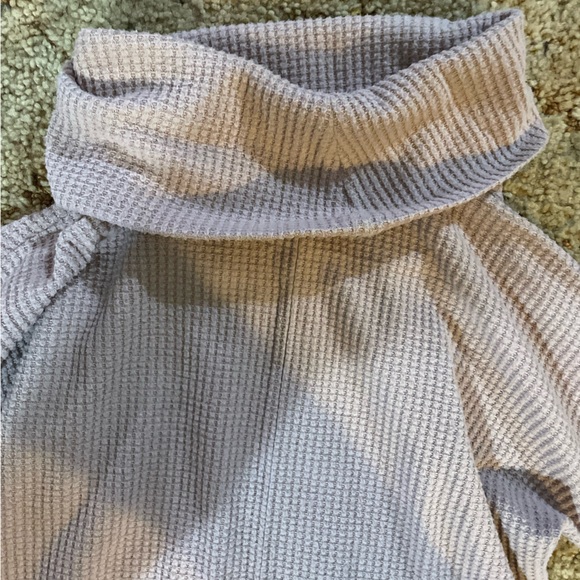 Loft Turtleneck waffle knot sweater in Soft Lavender - Picture 4 of 5